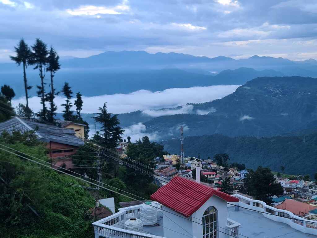 morning image of pauri uttarakhand 1